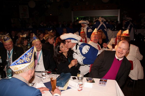 Blau-Weiss   021.jpg